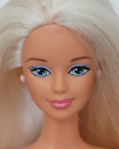 Barbie Mackie